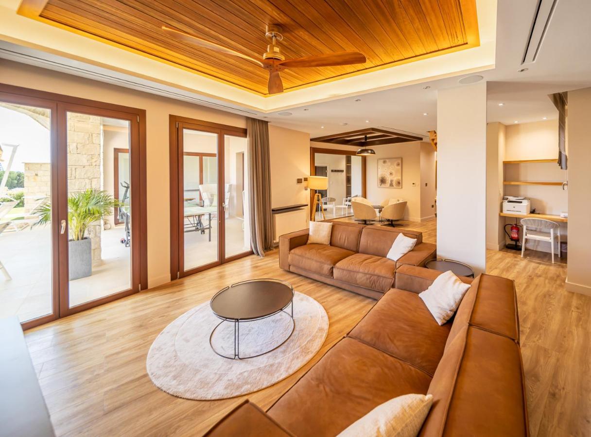 Villa Elea, New Deluxe Golf Villa At Aphrodite Hills - 6 Bedrooms, 7 Bathrooms เกาเคลีย ภายนอก รูปภาพ